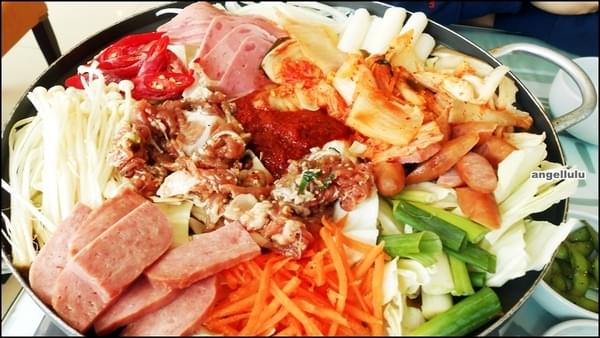 奇化加韓國料理：(台中)南屯●平價又好吃的奇化加韓國料理餐廳，菜色眾多，還可以集點換韓國進口商品喔!